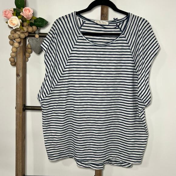 We the Free Oversized Blue White Striped Shirt Size Medium - Picture 1 of 6